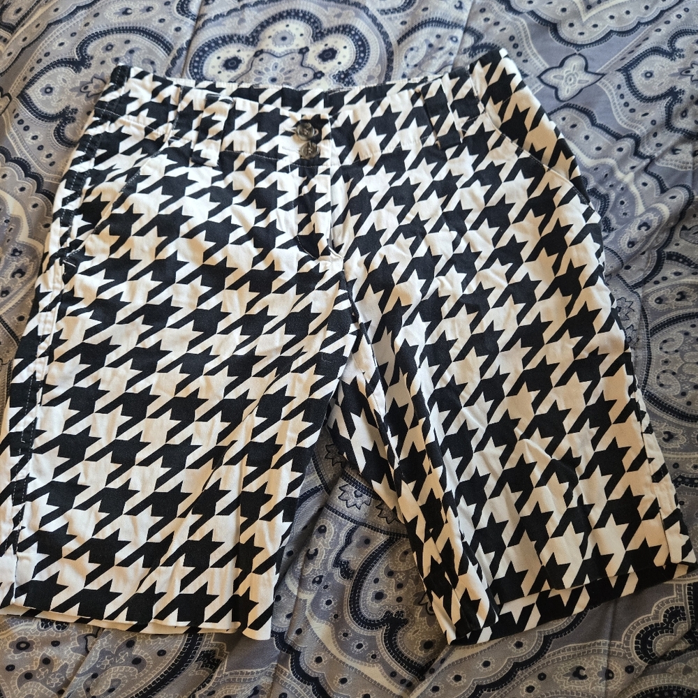 Loud Loudmouth shorts size 2
